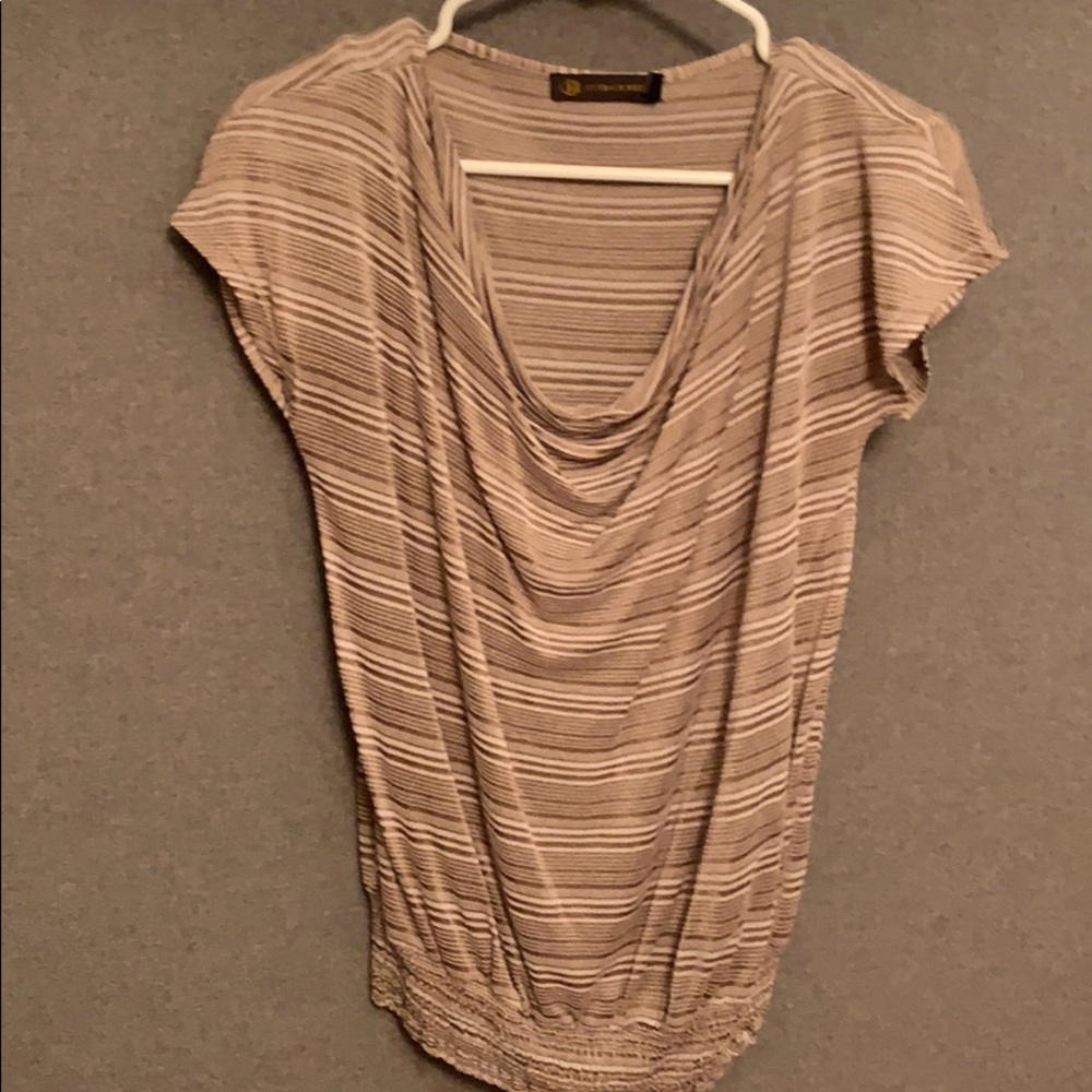Relaxed fit shirt.